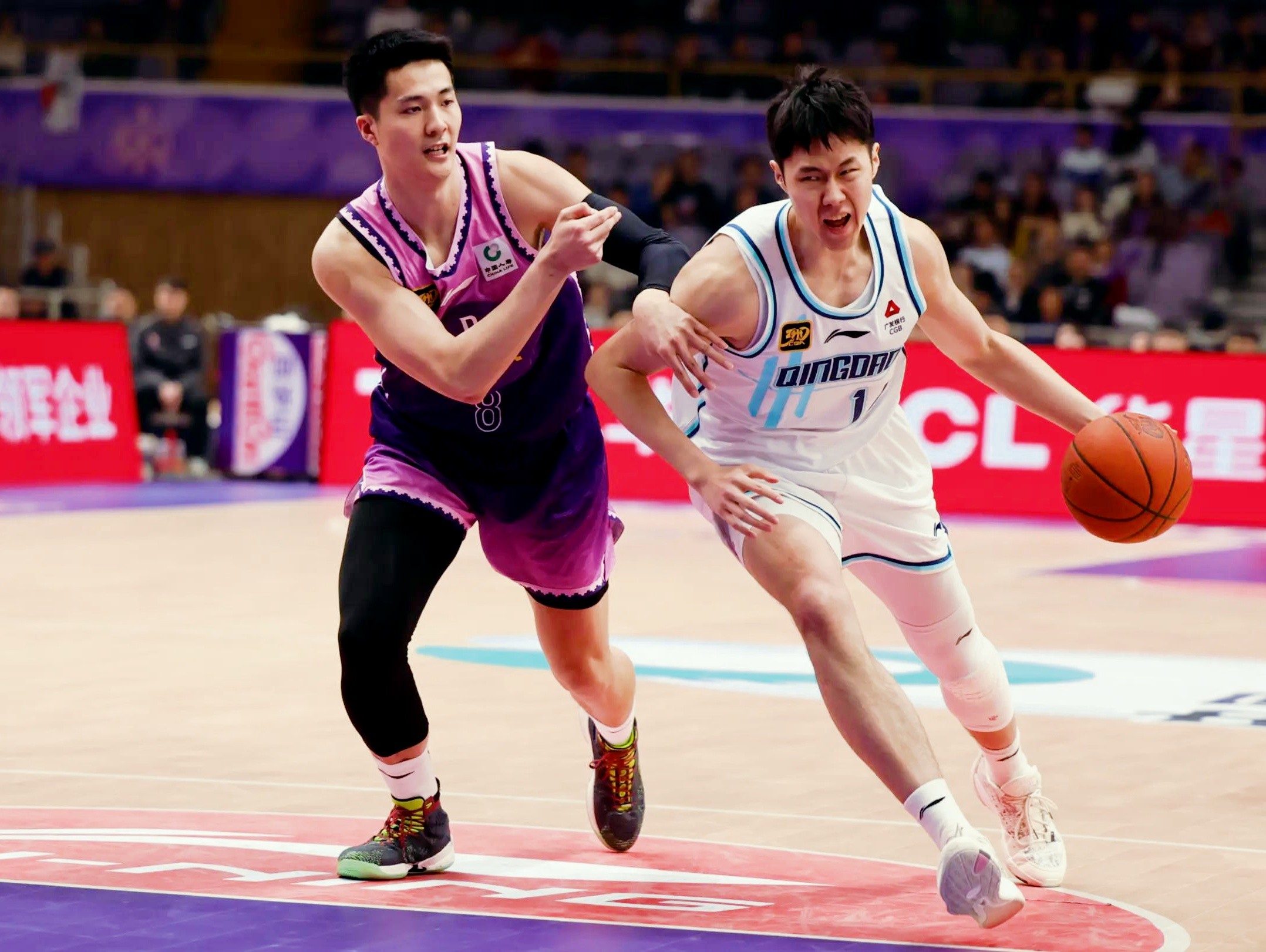 包含转折点广厦男篮强势反弹，CBA季后赛赛前攻防权衡，压力陡增，身体对抗强度拉满的词条